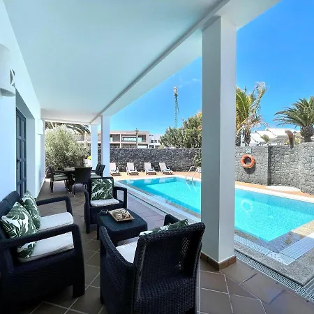 B Mamma Mia Lanzarote Villa