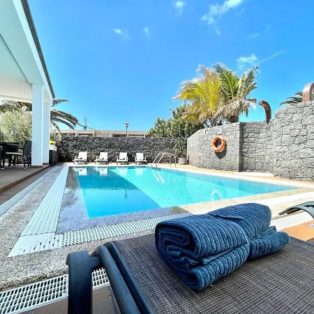 B Mamma Mia Lanzarote فيلة